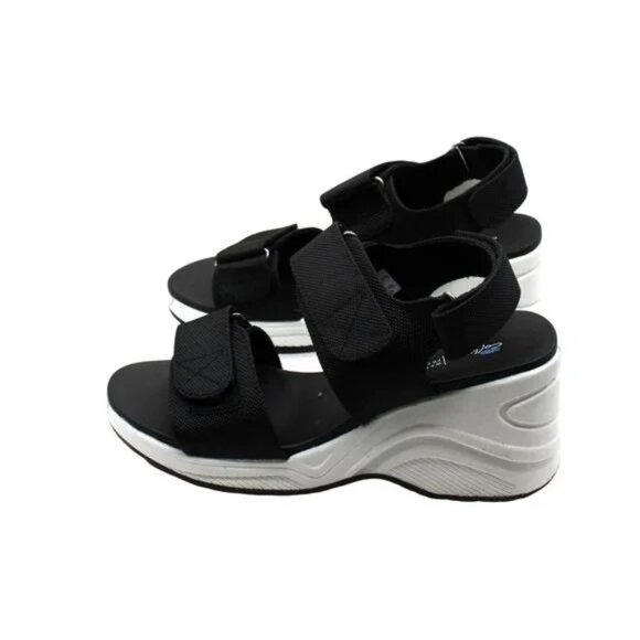 Sandals - Picture 7 of 8